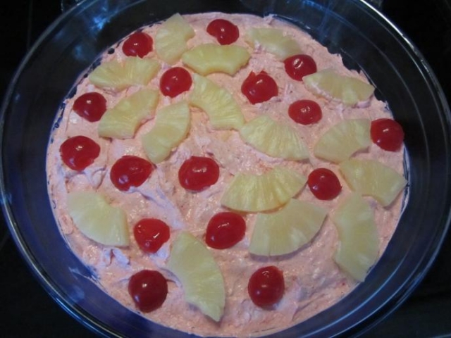 Pink Stuff Jello Casserole